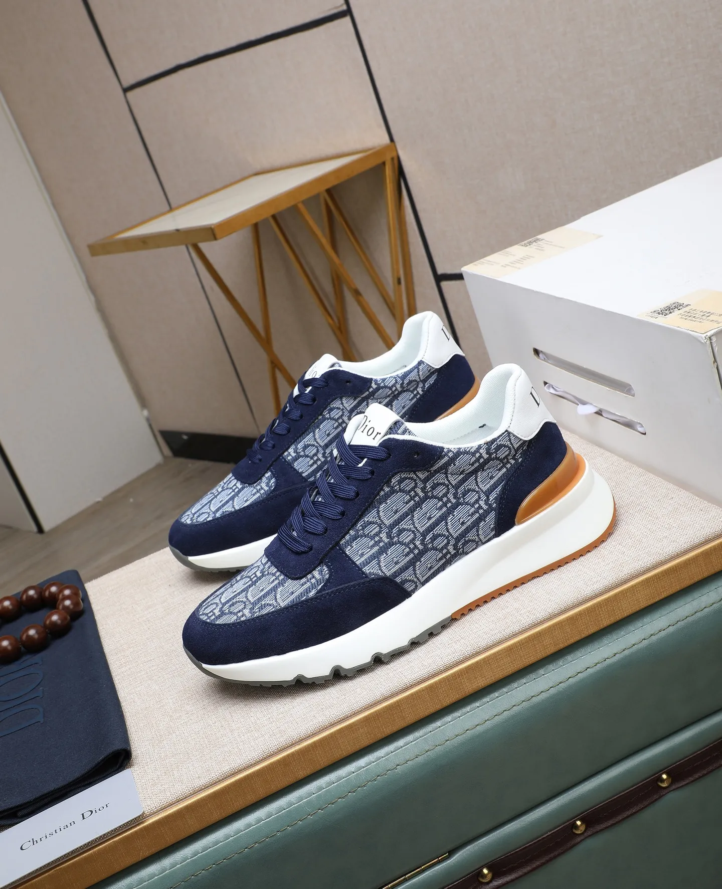 Men's men's shoes💰460 🌹🌹[Dior] latest model🙈original replica! 👟👟👟You can go to the top-notch workmanship. The upper is made of Italian 🇮🇹imported cowhide. The mesh lining is suitable for travel. The original replica outsole makes it suitable for all kinds of travel, showing low-key luxury. Let quality speak for itself. Color: Size: 38-44